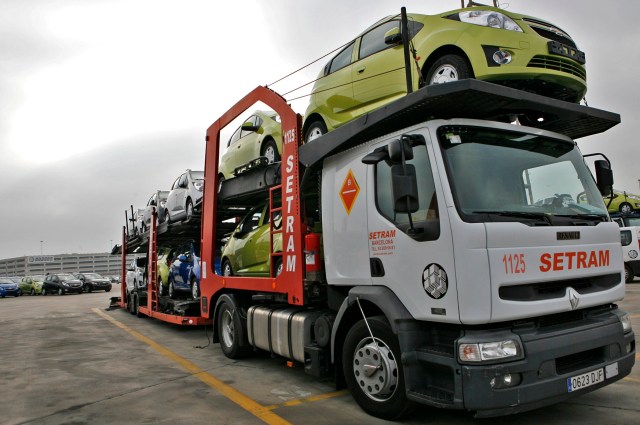 Distribución Vehículos Chevrolet Camión SETRAM transporte vehículos España y Francia SETRAM