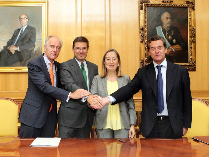 Acuerdo ANFAC y ADIF tren 2013